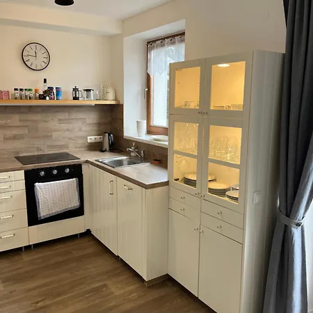 Sarka Apartman *